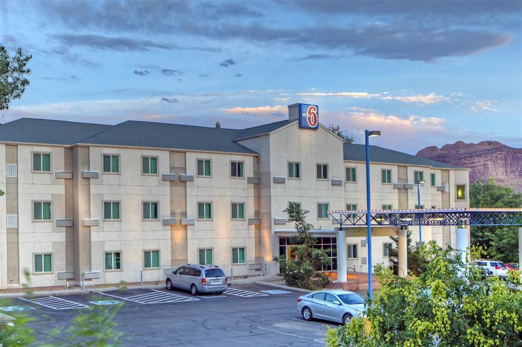 Wolfe'S Moab, Adult Only Hotel Exterior foto